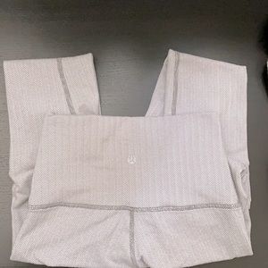 Lululemon size 2 high rise winder under